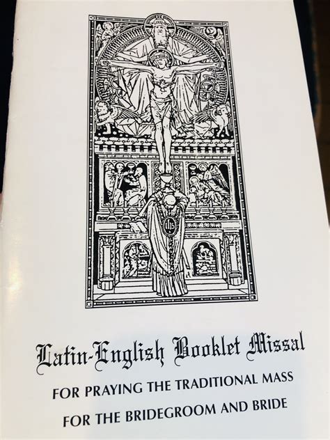 In Latin Basic chant resources Gregorian Missal (chant for Sundays and Solemnities, for the modern Roman Rite, with English translations provided) Parish Book of Chant (CMAA) an anthology of essential chant for the Mass (old and new forms) Graduale Romanum 1961 complete chants for the traditional Mass (1962 Missal). . Traditional latin mass missal online